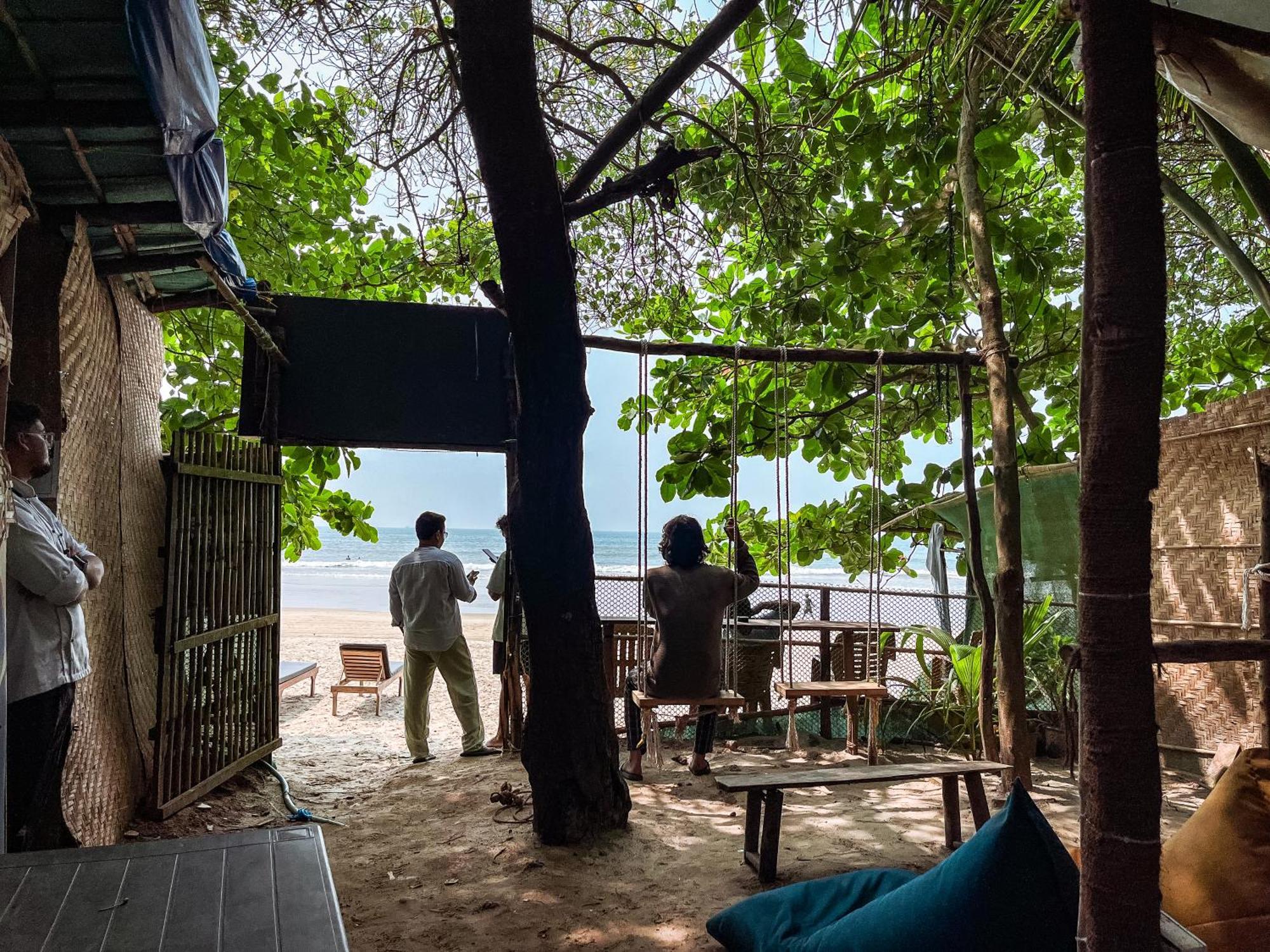 12 Monks - Beachside Hostel Arambol Bagian luar foto